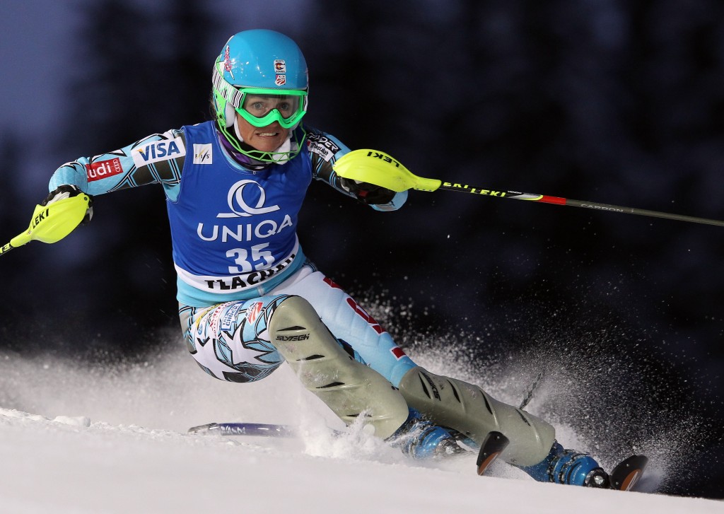 Sarah Schleper de Gaxiola racing in the 2011 Flachau World Cup for the U.S. Ski Team. GEPA/Christian Walgram