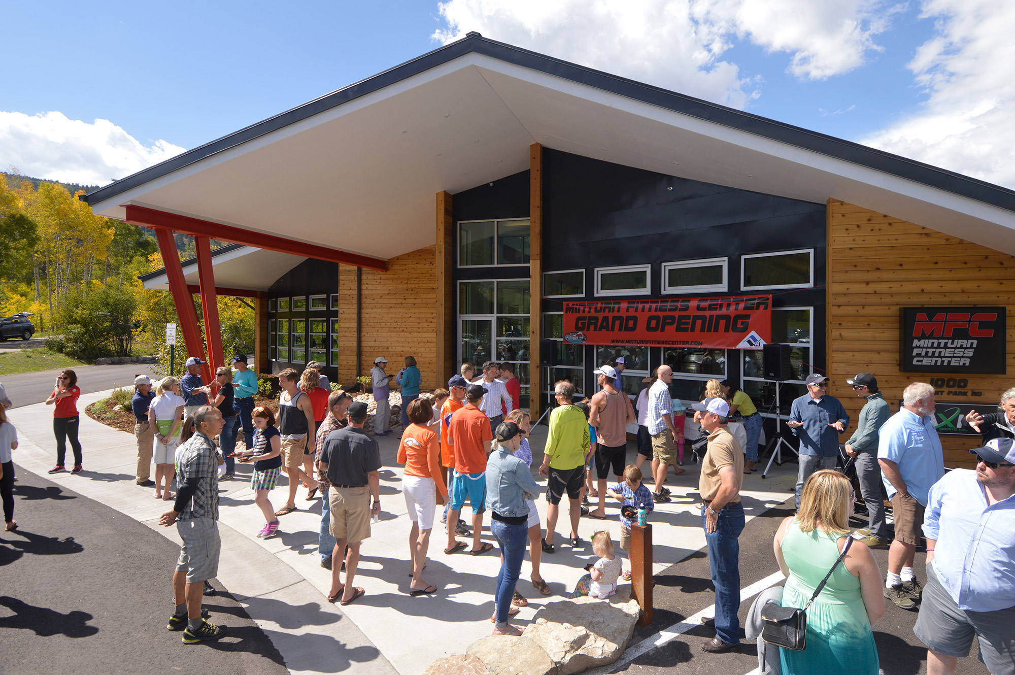 Club and community members gather at the Minturn Fitness Center on Sept. 14. Courtesy of SSCV.