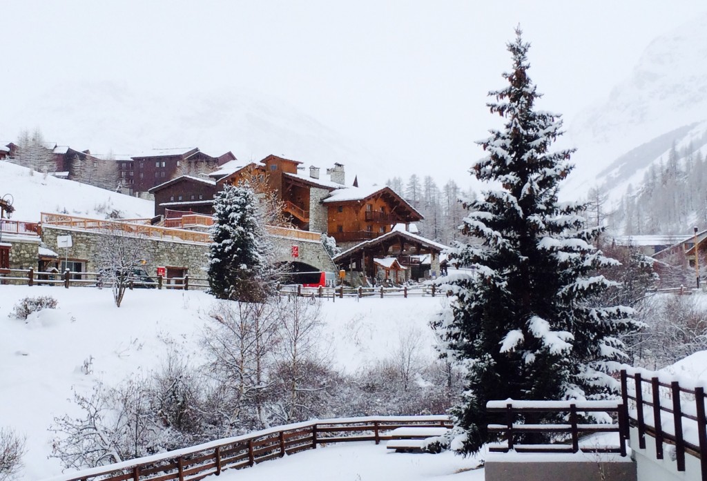 Light snowfall continues in Val d'Isere Thursday morning. SR/Feehan